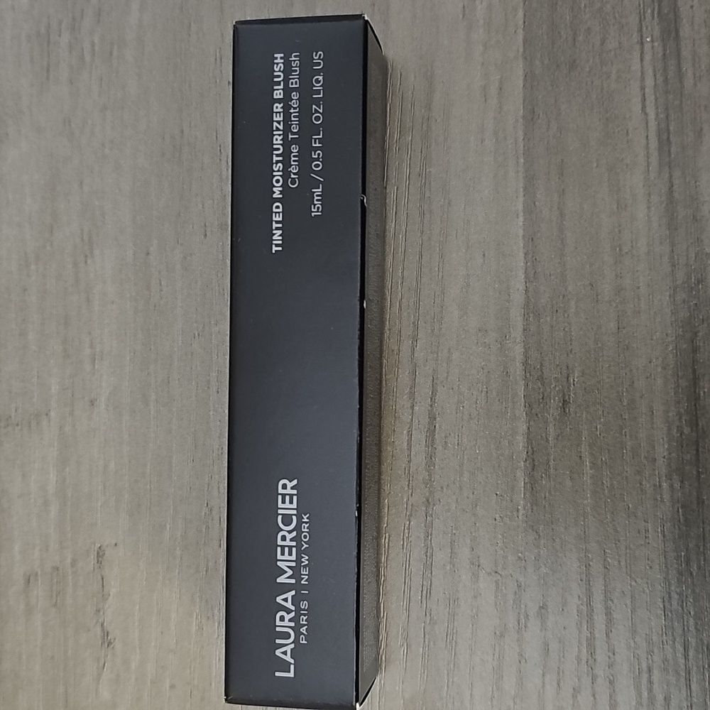 Laura Mercier Tinted Moisturizer Blush in Black Box